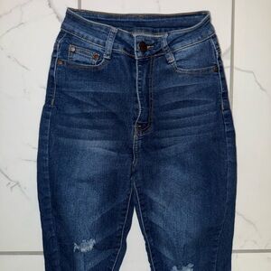 fashion nova uwj blue denim skinny jeans